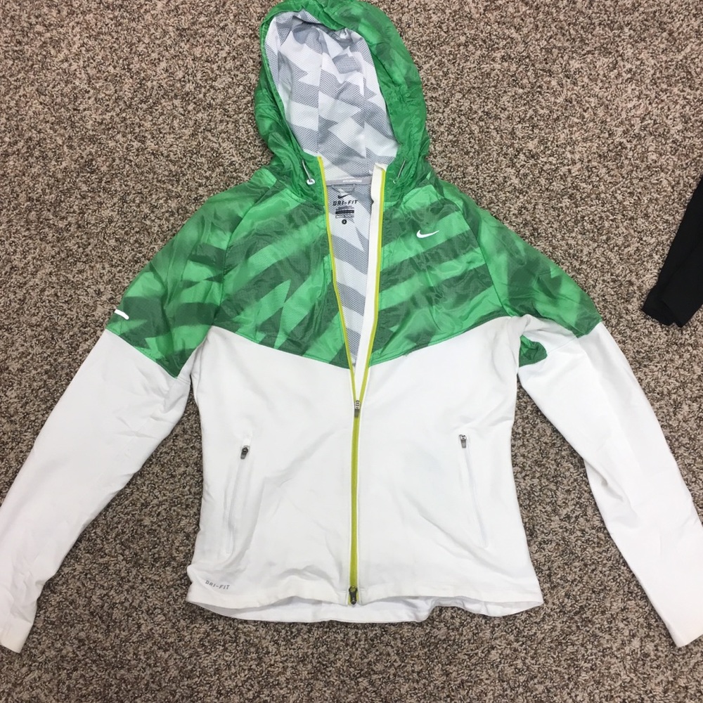 Women’s Nike running jacket - Picture 1 of 3